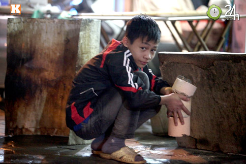 Trẻ em vật lộn mưu sinh trong giá rét Thủ đô - 13
