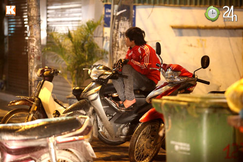 Trẻ em vật lộn mưu sinh trong giá rét Thủ đô - 11