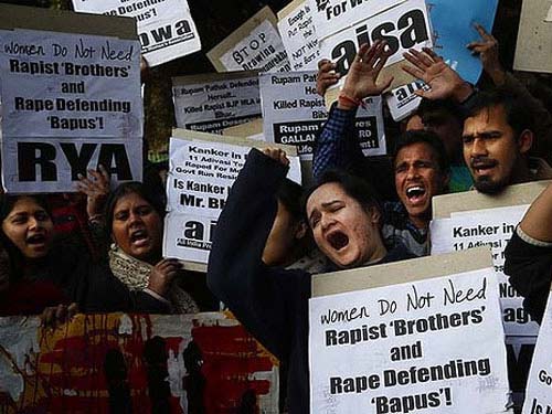 Vụ hiếp dâm ở Ấn Độ: Ba bị cáo chối tội - 1