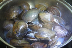 Khéo tay làm chả trai thật lạ! - 2