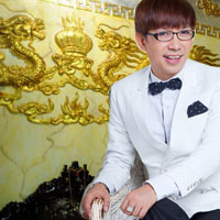 Ca nhạc - MTV - Nhà "dát vàng" của 3 “vua sến”