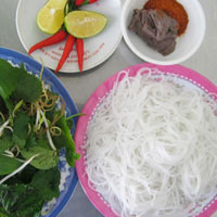 Ẩm thực - “Rưng rưng” bún ruốc xứ Lệ