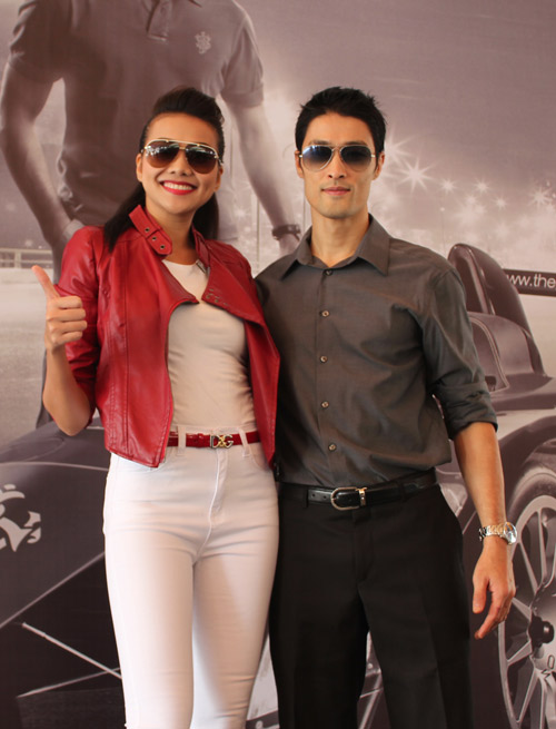 Thanh Hằng, Trí Nguyễn hút mắt bên siêu xe - 2