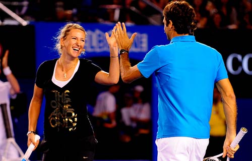 Australian Open: Djokovic&Serena nhảy ngựa - 2