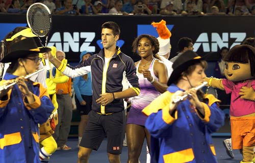 Australian Open: Djokovic&Serena nhảy ngựa - 3