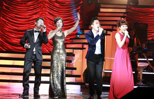 Hồng Nhung rạng rỡ giữa mùa đông Hà Nội - 6