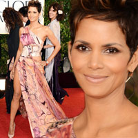 - Quả cầu vàng: Miêu nữ khoe chân triệt để