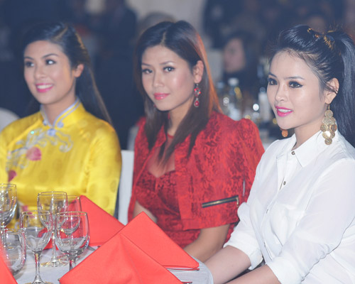 Ngọc Oanh trẻ trung như thiếu nữ 18 - 20