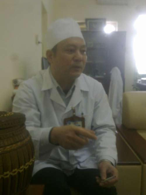 Vụ cụ ông chết sau khám mắt: BV đẩy trách nhiệm - 2