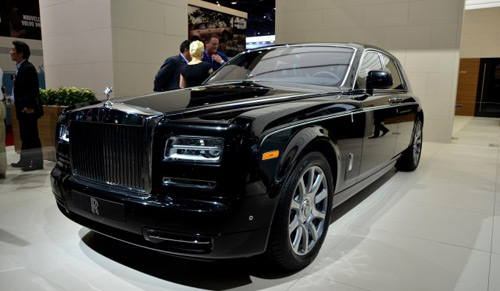 Rolls-Royce đạt doanh số kỷ lục sau 108 năm - 1