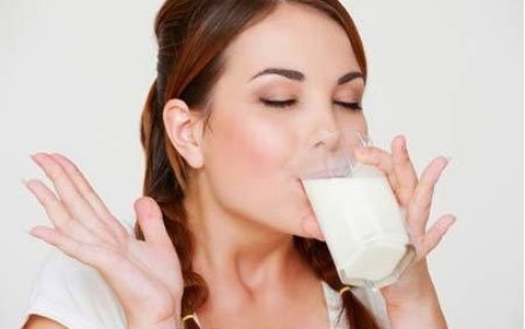 Uống nhiều sữa tăng cơ hội giành giải Nobel? - 1