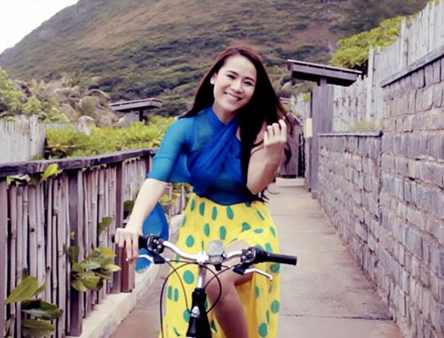 Tháng 1 sao Việt chuộng mốt gì? - 17