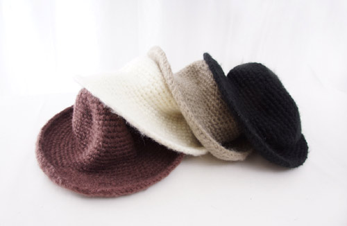 Chọn phụ kiện gì cho áo choàng đông? - 7