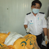 Tin tức trong ngày - 13 tấn gà, vịt hết HSD 4 tháng… chờ bán