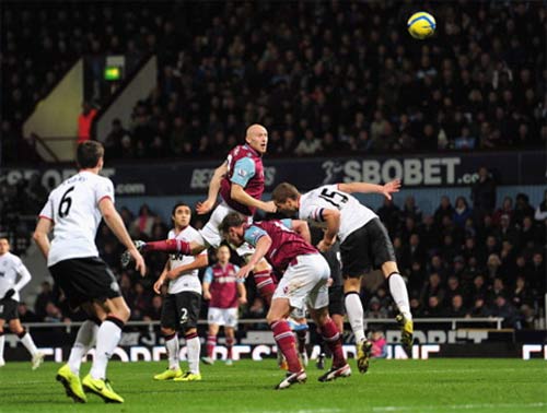 MU – West Ham: Sân khấu chờ Rooney - 2