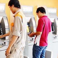 Kinh doanh - Gần Tết lại lo ATM không nhả tiền