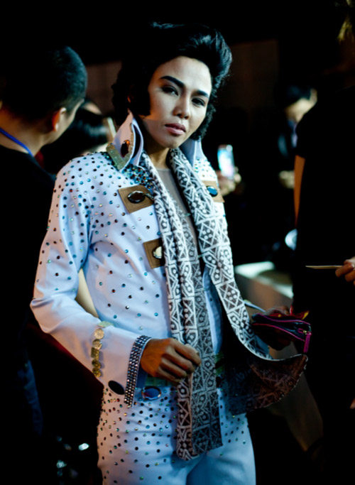 Hồi hộp chờ chàng Tây đóng giả Siu Black - 10