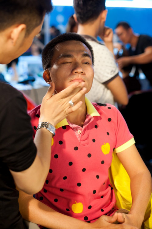 Hồi hộp chờ chàng Tây đóng giả Siu Black - 5