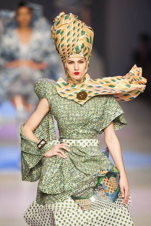 Ý tưởng rùng rợn tại Hồng Kông FW - 15