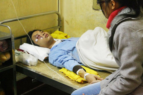 Phút sinh tử dưới mái nhà thờ đổ sập - 3