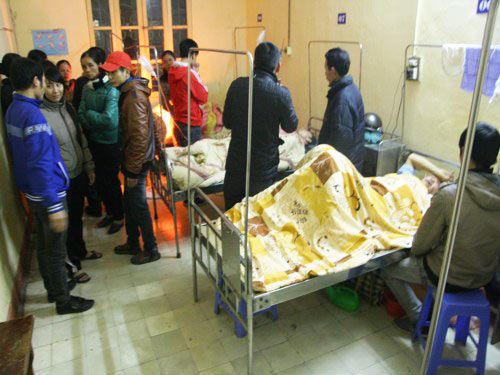 Phút sinh tử dưới mái nhà thờ đổ sập - 2