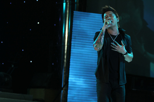 Tuấn Hưng đạp xích lô ôn kỷ niệm cũ - 5