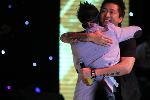 Tuấn Hưng đạp xích lô ôn kỷ niệm cũ - 7