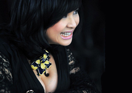 Thanh Lam "kiêu hãnh" khoe vòng 1 - 8