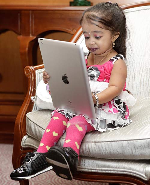 Những người có vẻ ngoài kỳ lạ nhất - 6