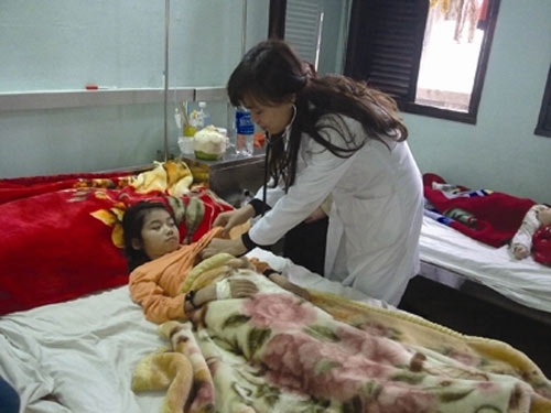 Những bệnh nhi buồn hơn tiếng khóc - 3