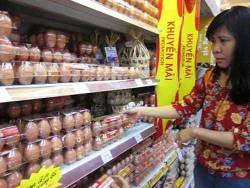 DN 'thổi giá' trứng có thể bị tước giấy phép - 2