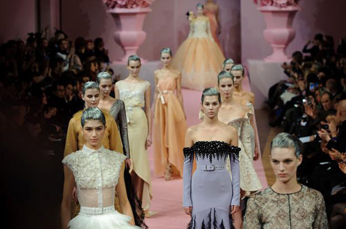 Nàng tiểu thư mong manh ở Paris - 8