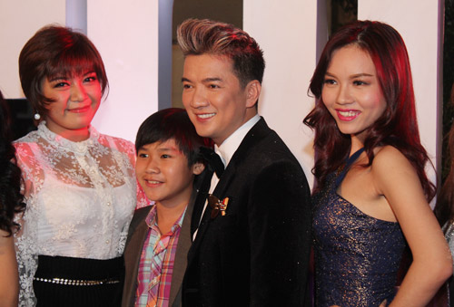 Việt Trinh gợi cảm quên tuổi tác - 8