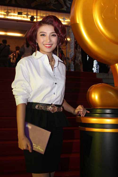 Việt Trinh gợi cảm quên tuổi tác - 14