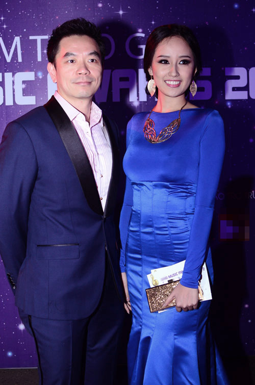 Việt Trinh gợi cảm quên tuổi tác - 4