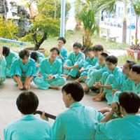 Pháp luật - Muôn kiểu ảo giác vì 'đập đá' của học viên