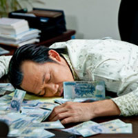 - Hoài Linh bị quay trong Vòng xoáy đồng tiền