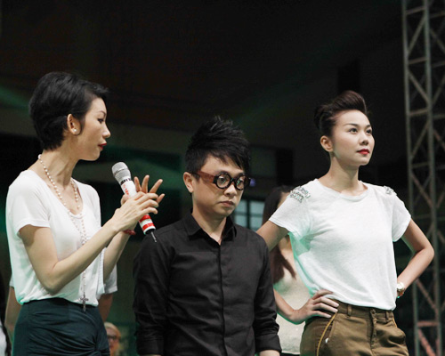 Hà Anh gây "bỏng mắt" trên sàn tập - 18