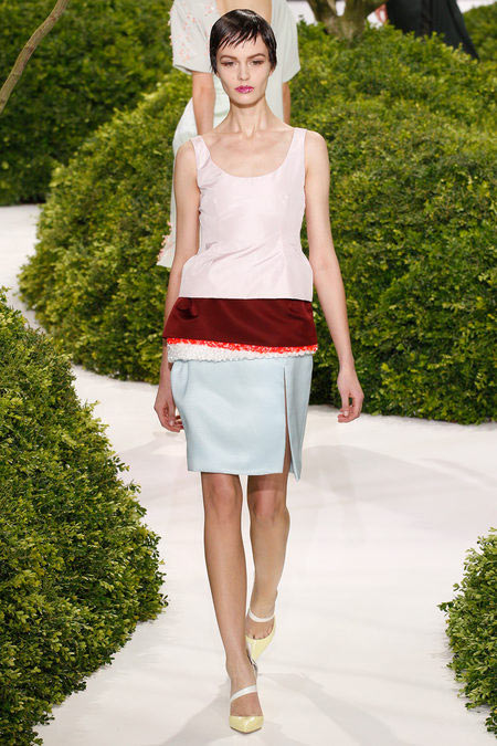 Lạc bước vào khu vườn xanh của Dior - 3