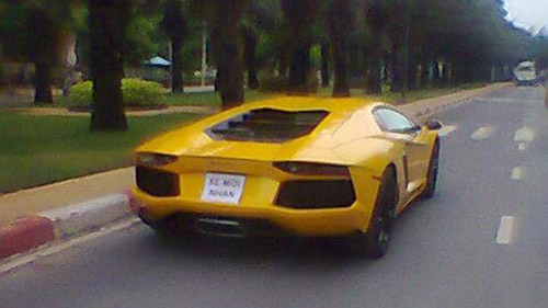 Những siêu xe “khủng” về Việt Nam 2012 - 6