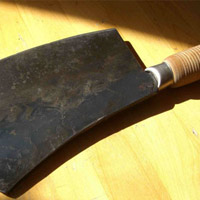 Pháp luật - "Yêu râu xanh" cầm dao phay chém 2 CA