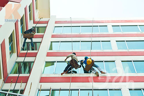 Thót tim nhìn "người nhện" kiếm tiền tết - 7