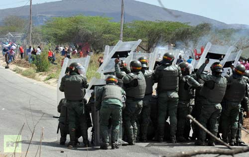 Venezuela: Bạo loạn trong tù, 50 người chết - 1