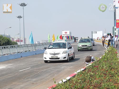 TP HCM: Thông xe 2 cầu vượt thép đầu tiên - 8