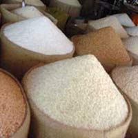 Thị trường - Tiêu dùng - Giá lúa gạo đồng loạt giảm mạnh