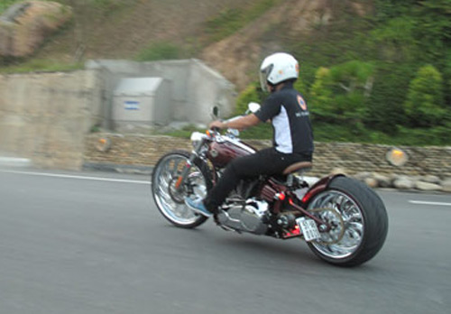 Harley Rocker C độ vành độc nhất Việt Nam - 4