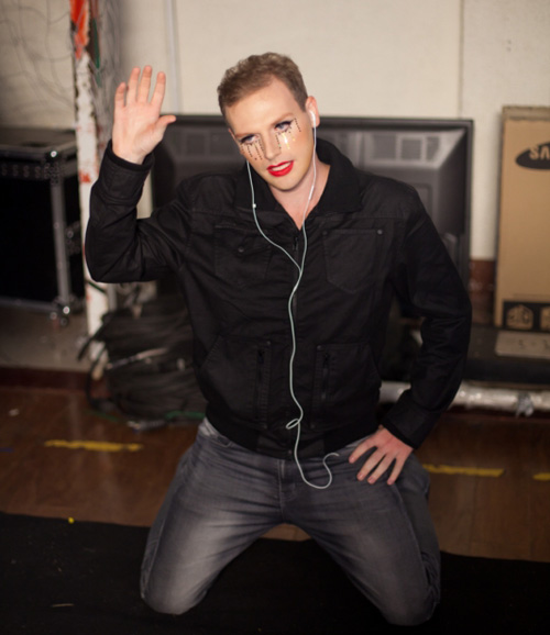 Chàng Tây Kyo York lột xác thành dị nữ - 8