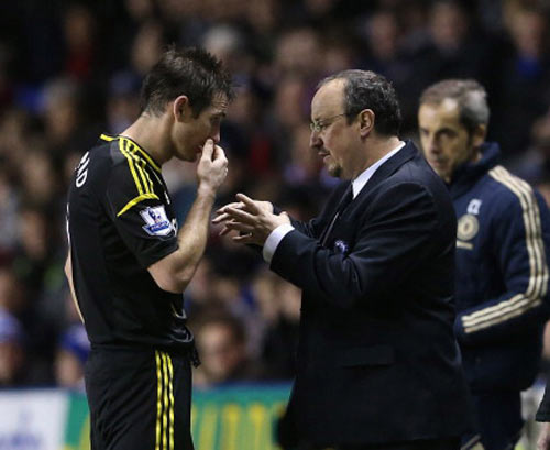 Benitez sốc vì Chelsea “rơi vàng” - 1