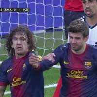 Bóng đá - Fan Real ném bật lửa vào Pique?