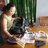 Tin tức trong ngày - Người đàn bà cưu mang bệnh nhân HIV